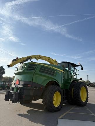 Image of John Deere 8600 equipment image 1