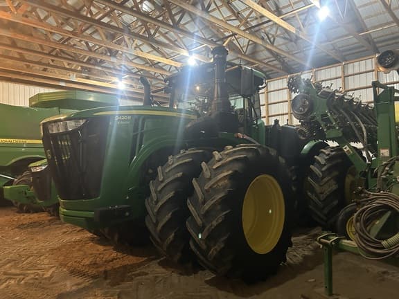 Image of John Deere 9420R equipment image 1