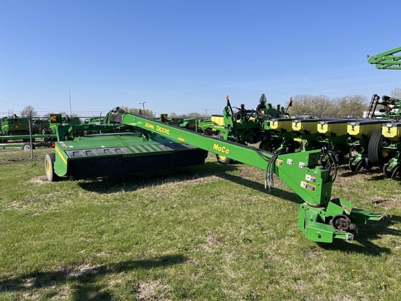 2017 John Deere 946 Equipment Image0