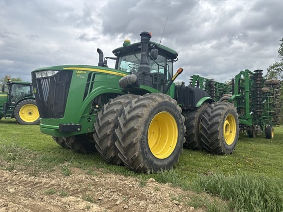 2017 John Deere 9470R Equipment Image0
