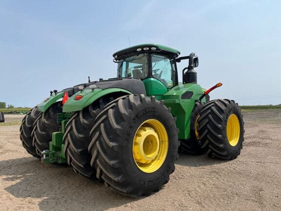 Image of John Deere 9520R equipment image 4