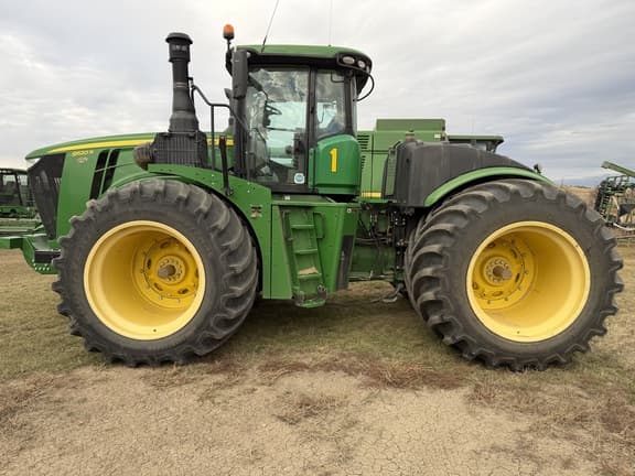 Image of John Deere 9520R equipment image 2