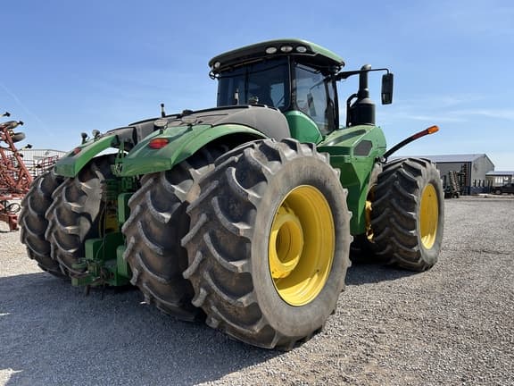 Image of John Deere 9520R equipment image 4