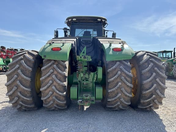 Image of John Deere 9520R equipment image 3