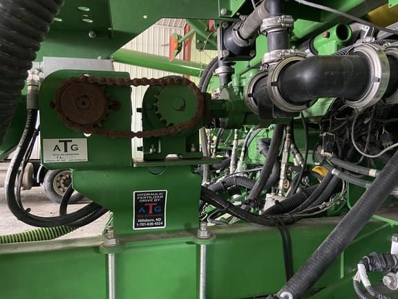 Image of John Deere DB44 equipment image 4