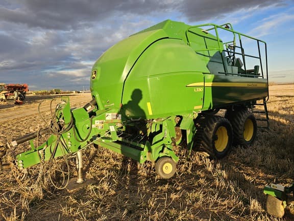 Image of John Deere L330 equipment image 1