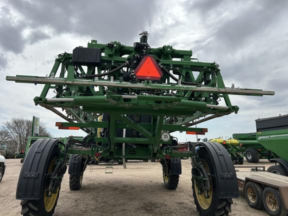 Image of John Deere R4038 equipment image 2