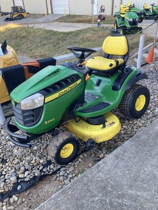 2017 John Deere S240 Equipment Image0