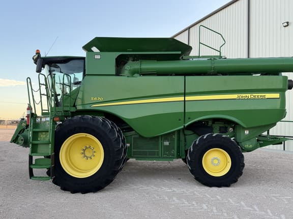 Image of John Deere S670 Primary image