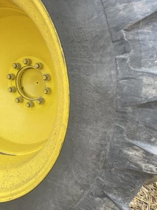 Image of John Deere S670 equipment image 4