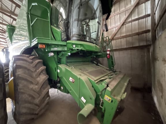 Image of John Deere S680 equipment image 3