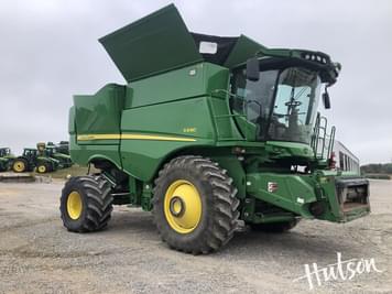 Main image John Deere S690