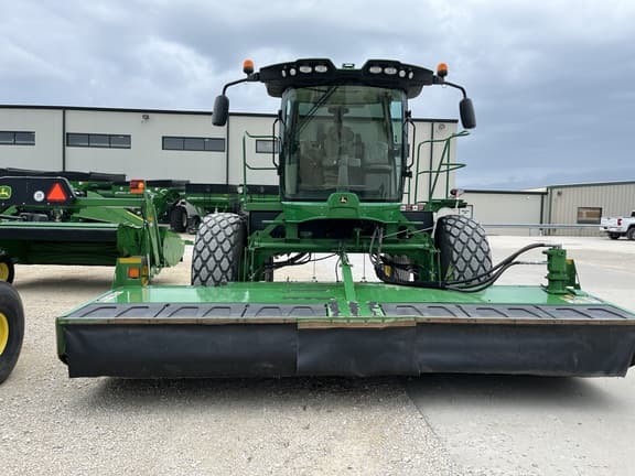 Image of John Deere W235 equipment image 2