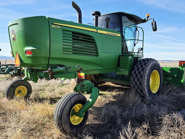 Image of John Deere W235 equipment image 4
