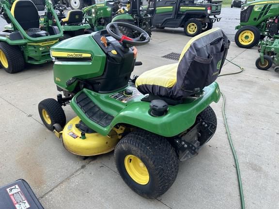 Image of John Deere X350 equipment image 4