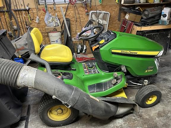 Image of John Deere X354 equipment image 4