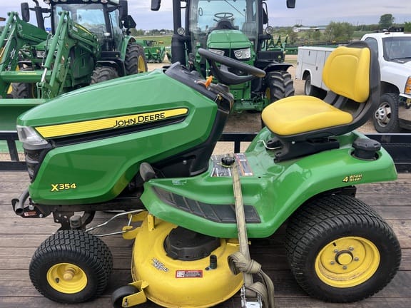 2017 John Deere X354 Equipment Image0