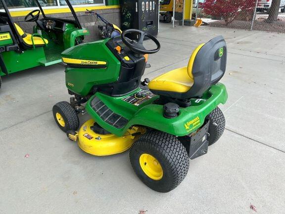 Image of John Deere X370 equipment image 3
