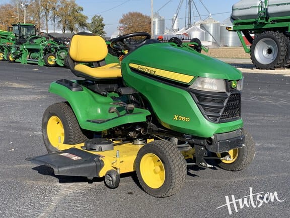 2017 John Deere X380 Equipment Image0