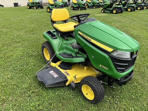 Image of John Deere X380 equipment image 1