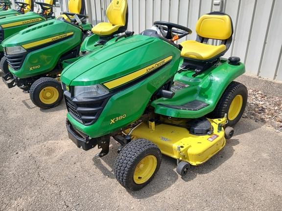 Image of John Deere X380 equipment image 4