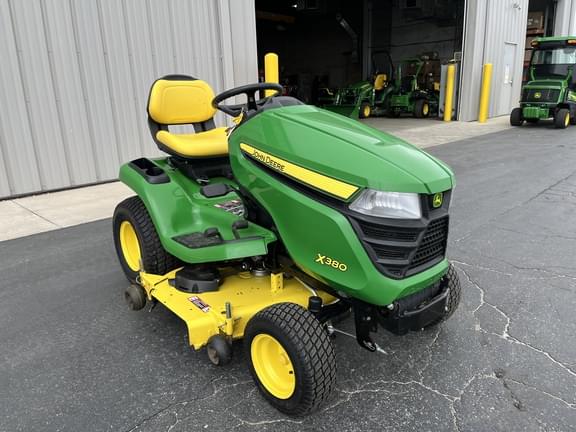 Image of John Deere X380 equipment image 3
