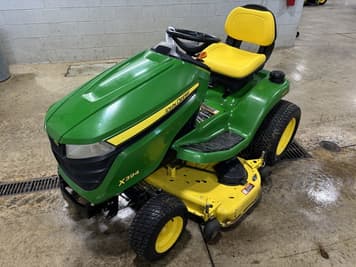 Main image John Deere X394