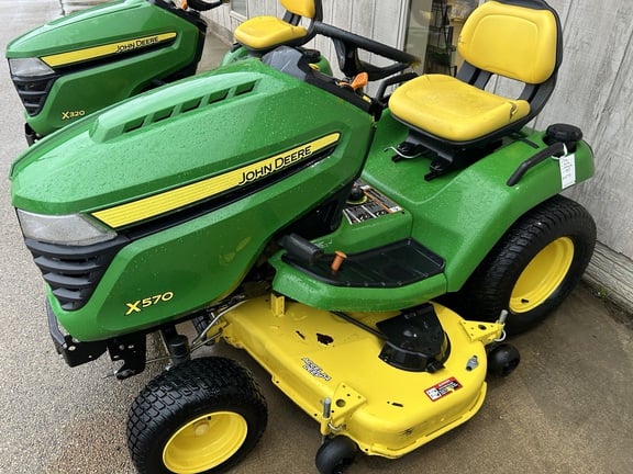 2017 John Deere X570 Equipment Image0