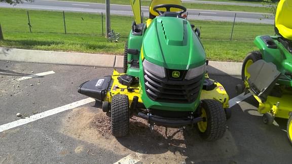 Image of John Deere X570 equipment image 1