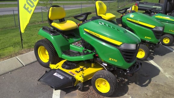 2017 John Deere X570 Equipment Image0