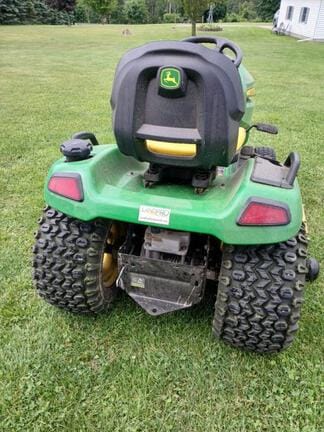 2017 John Deere X580 Equipment Image0