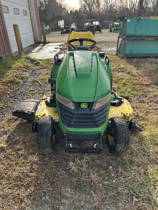 Image of John Deere X580 equipment image 2