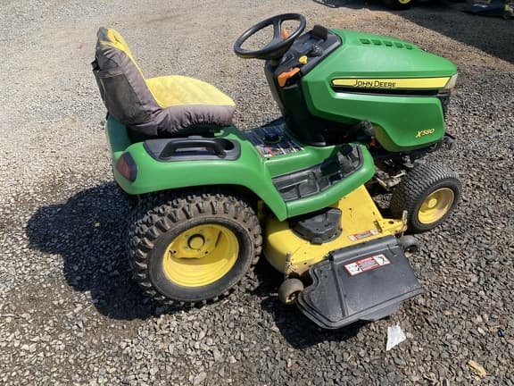Image of John Deere X580 equipment image 4