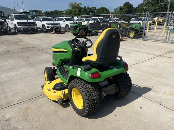 Image of John Deere X590 equipment image 4