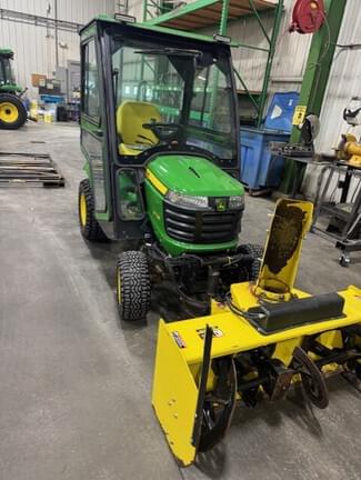 Image of John Deere X738 Primary image