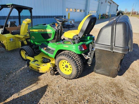 Image of John Deere X739 equipment image 2