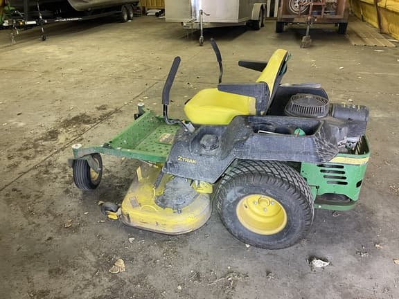 Image of John Deere Z535M equipment image 2