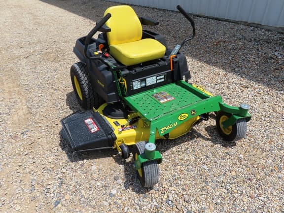 Image of John Deere Z540M equipment image 3