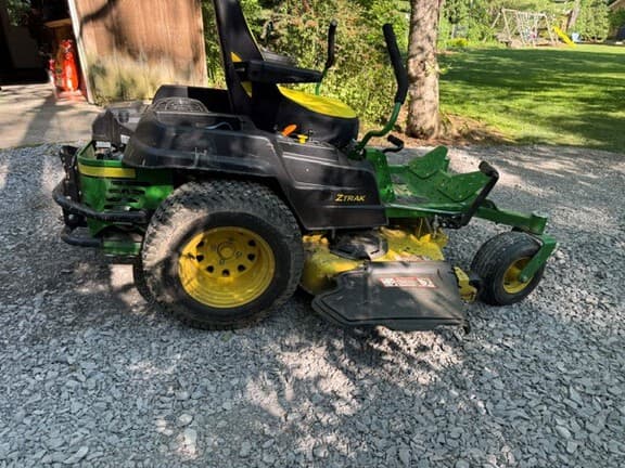 Image of John Deere Z540R equipment image 2