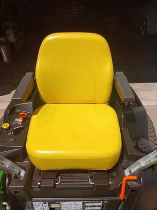 Image of John Deere Z540R equipment image 3