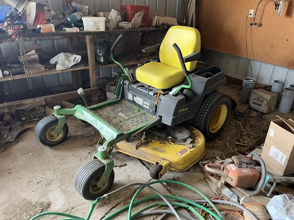 Image of John Deere Z540R equipment image 1