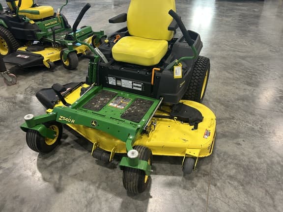 Image of John Deere Z540R equipment image 2
