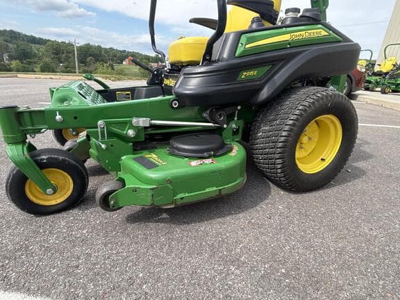 Image of John Deere Z915E equipment image 2