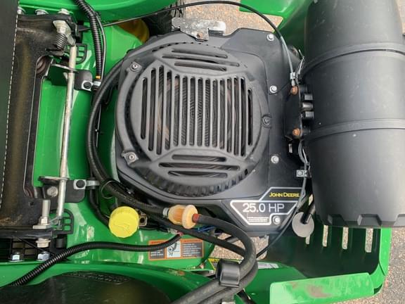 Image of John Deere Z915E equipment image 4