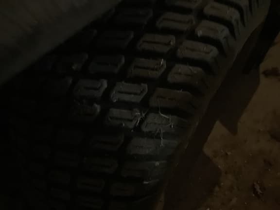 Image of John Deere Z920M equipment image 4