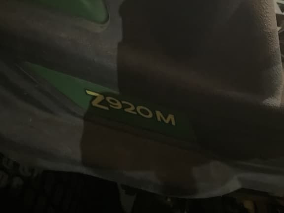 Image of John Deere Z920M equipment image 3
