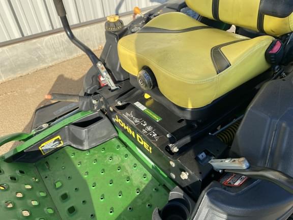 Image of John Deere Z930M equipment image 4
