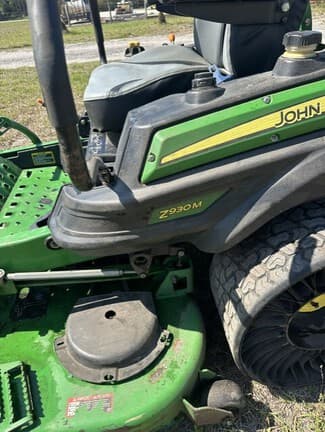 Image of John Deere Z930M equipment image 2