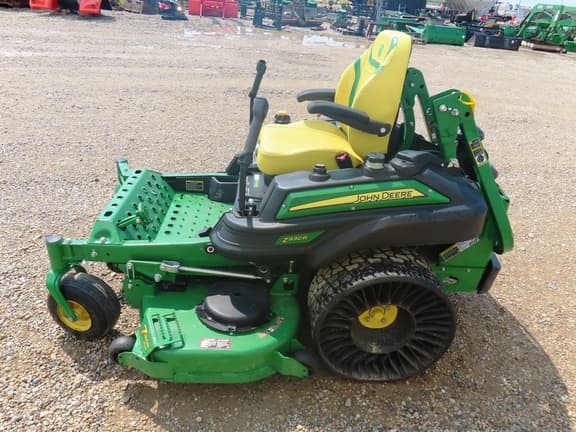 Image of John Deere Z930R equipment image 4