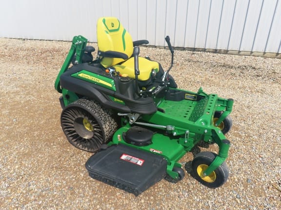 2017 John Deere Z930R Equipment Image0